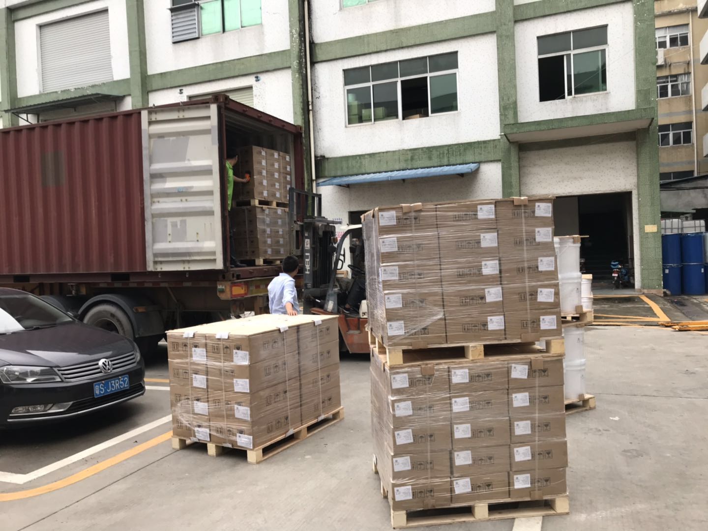 奮戰(zhàn)半月，液體硅膠準(zhǔn)時(shí)出貨