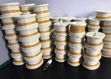 硅膠灌模出現(xiàn)冒泡，啥情況